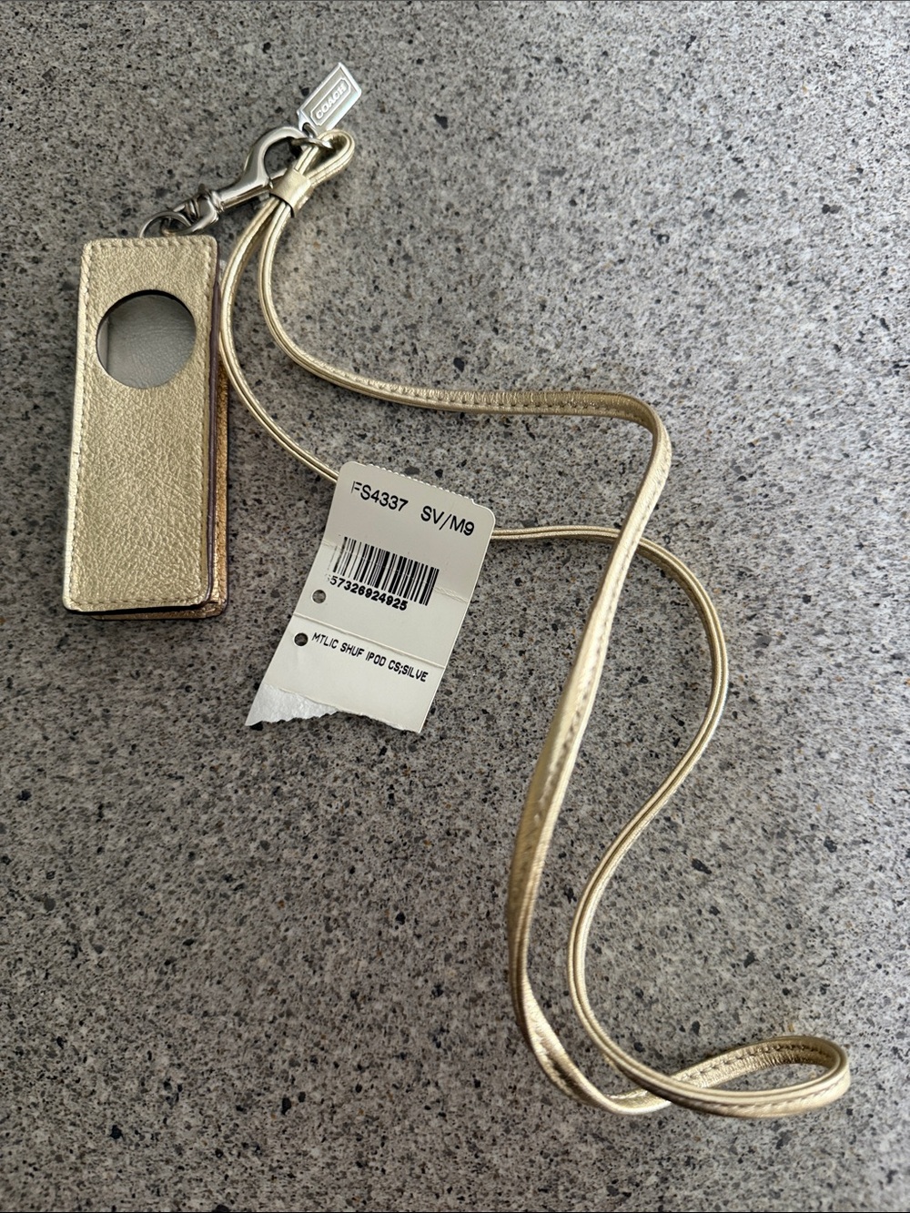 COACH IPOD SHUFFLE Lanyard with tag - Metallic Gold/Silver Leather